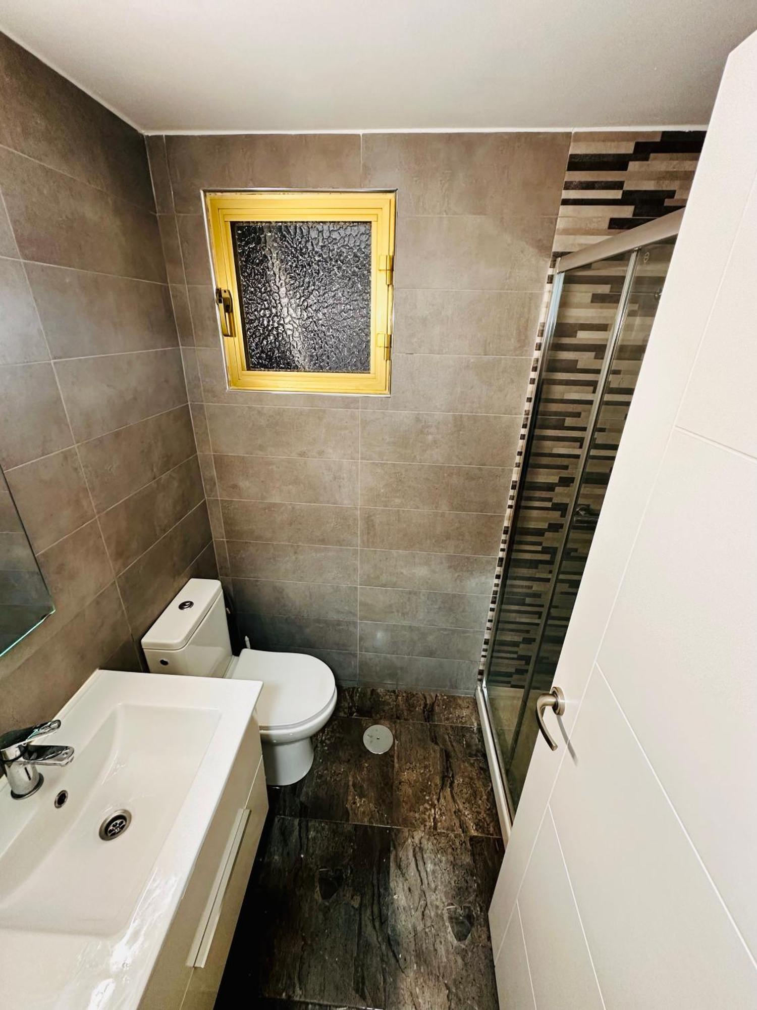 Centrico Apartamento En Benidorm Bagian luar foto
